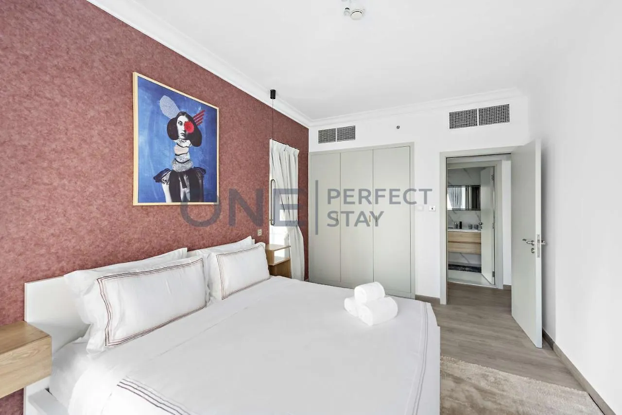 Luxurious 1-Bedroom Apartment With Spectacular Views Dubai 0*,
