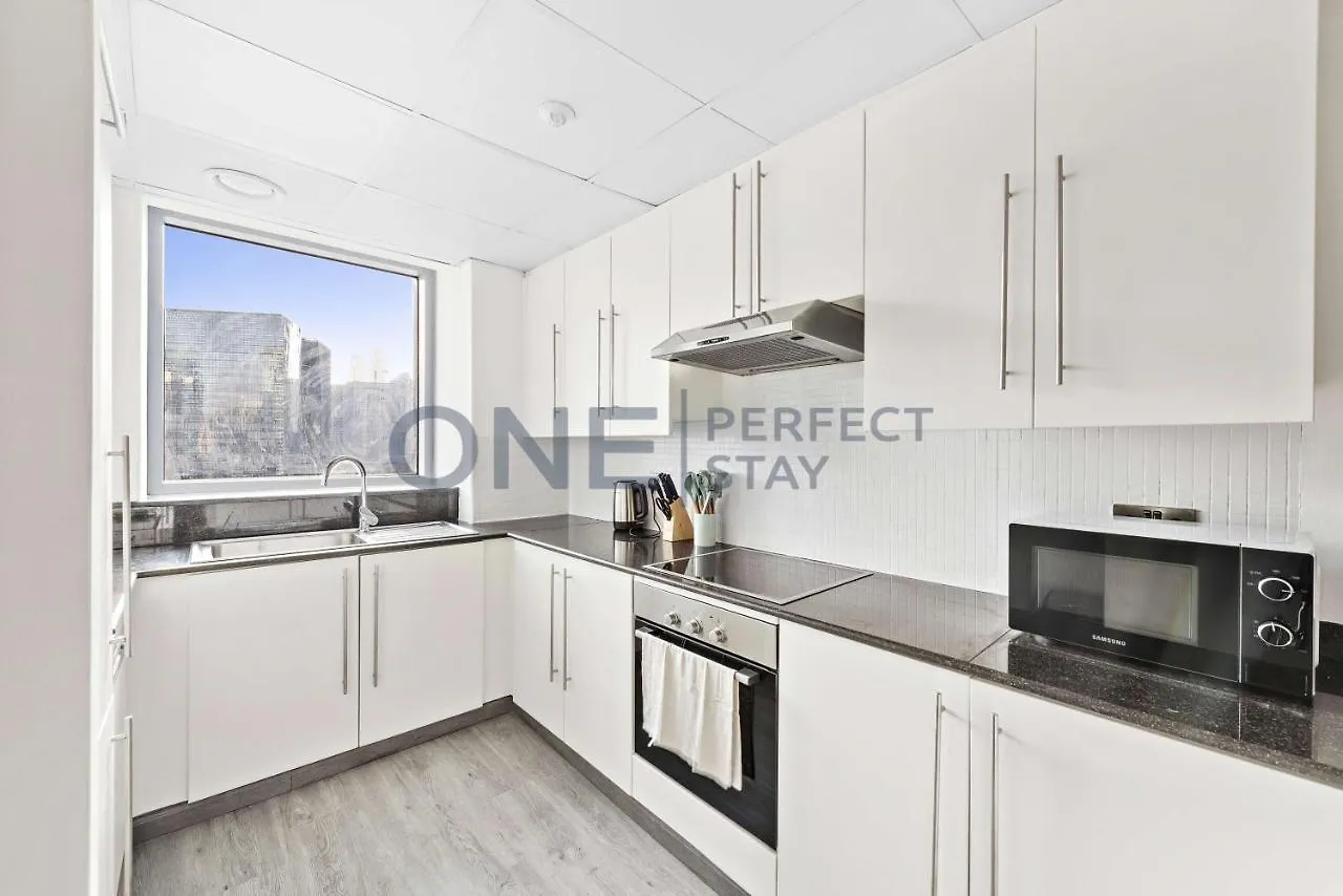 Luxurious 1-Bedroom Apartment With Spectacular Views Dubai